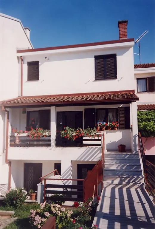 Studio Apartment Pula Near Sea 2 Pjescana Uvala